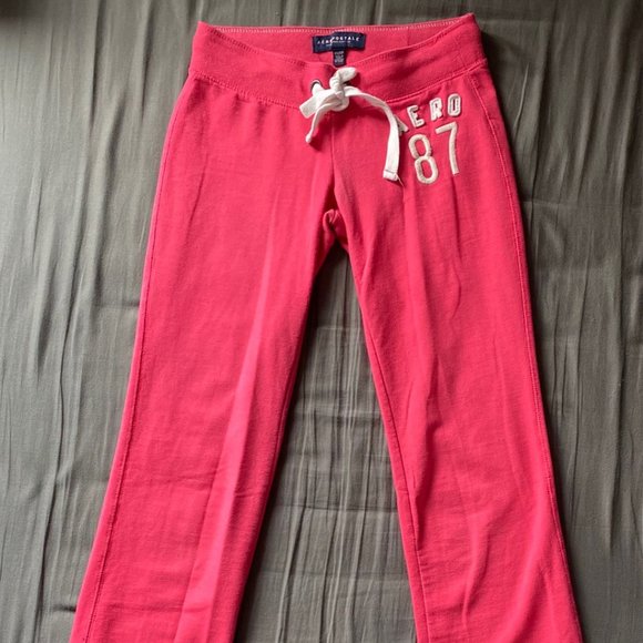 Aeropostale Pink Sweatpants - Picture 1 of 2